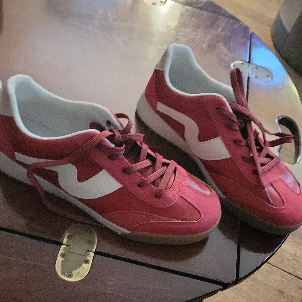 Masseys Shoes Size 11w